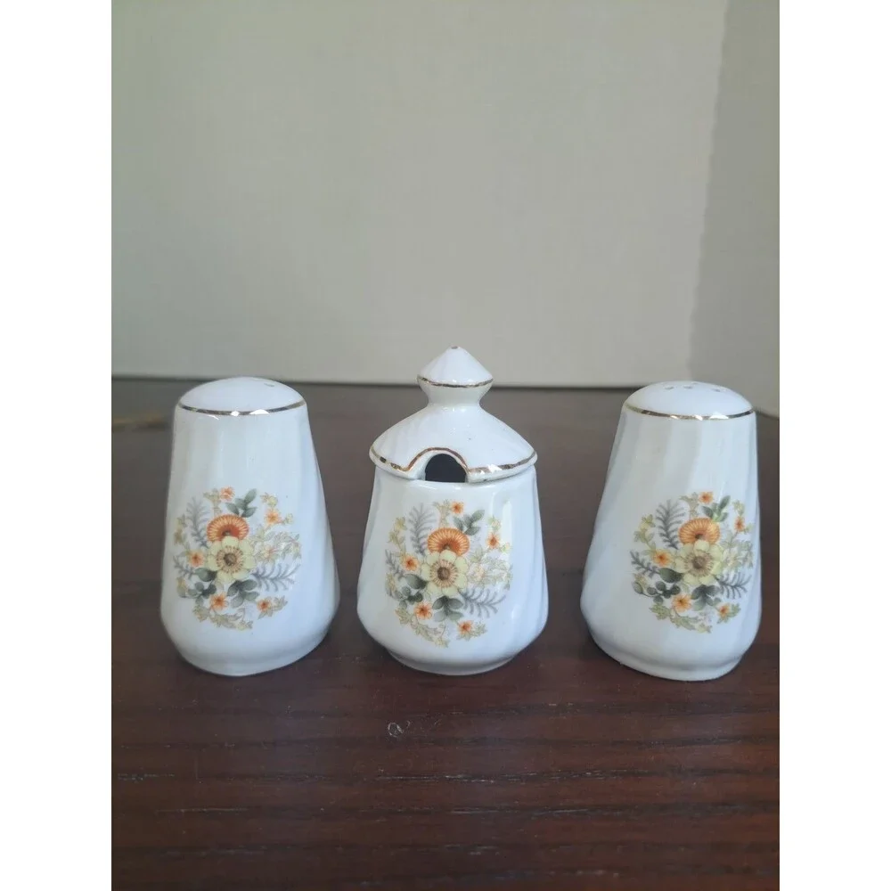 Vintage White With Floral Pattern Ceramic Salt Shaker, Pepper Shaker And...